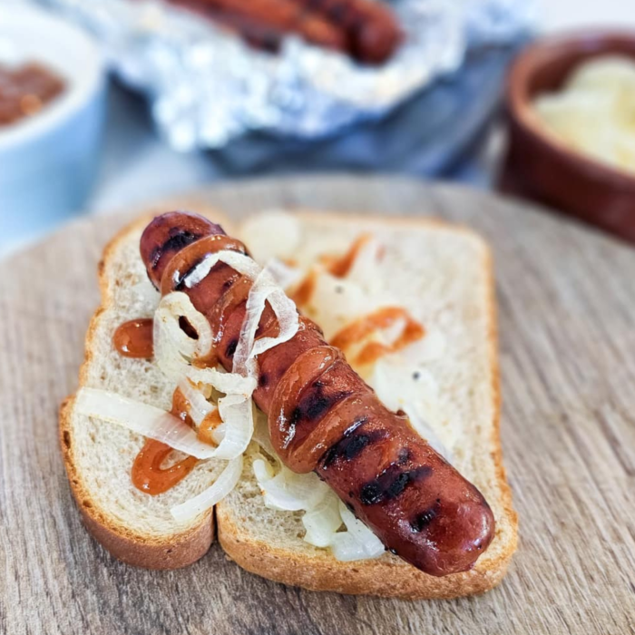 Disco Food - Veggie sausage in bread